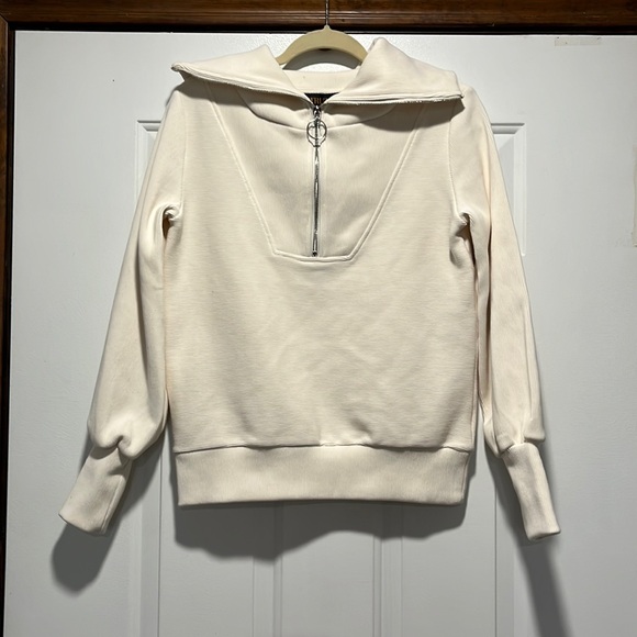 Truth Tops - Truth Republic XS CREAM Long PUFF cuffed sleeve Pullover Zip up Turtle neck